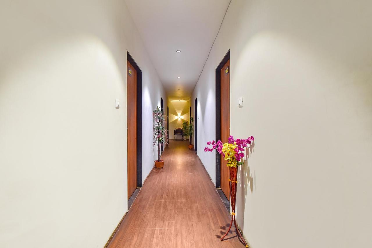 Fabhotel Nidhivan, Udhna Junction Surat Exterior foto