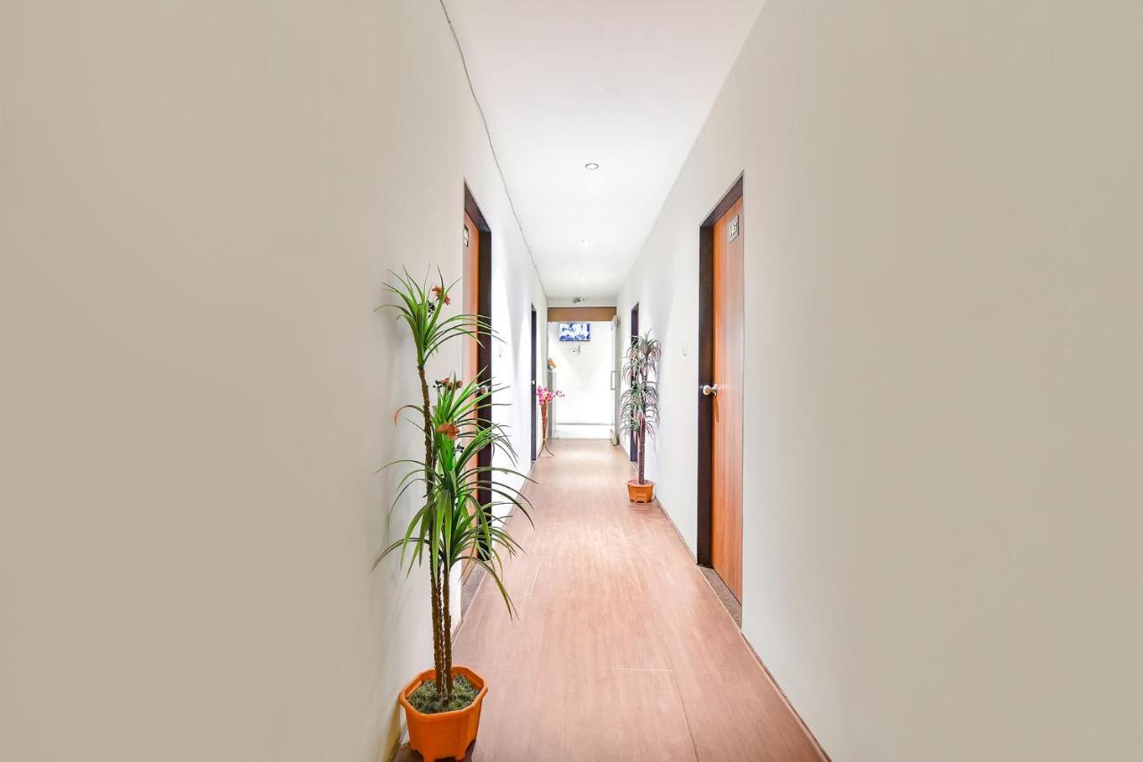 Fabhotel Nidhivan, Udhna Junction Surat Exterior foto